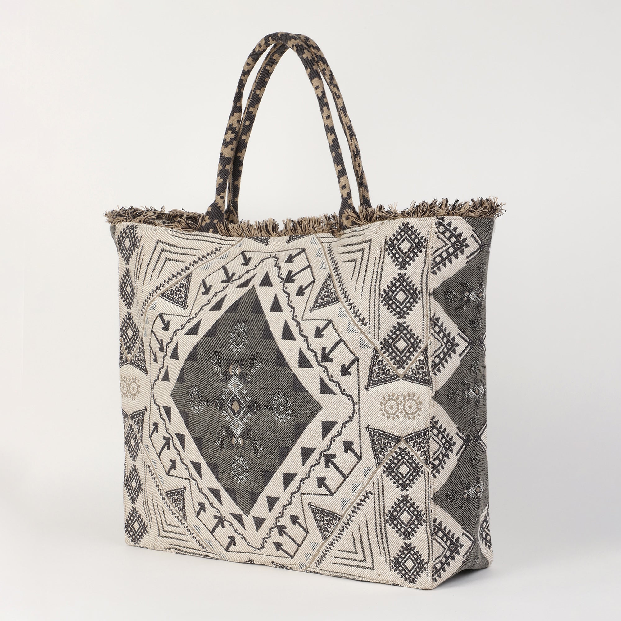 ACCENTUATE GEOMETRIC TOTE BAG - IVORY