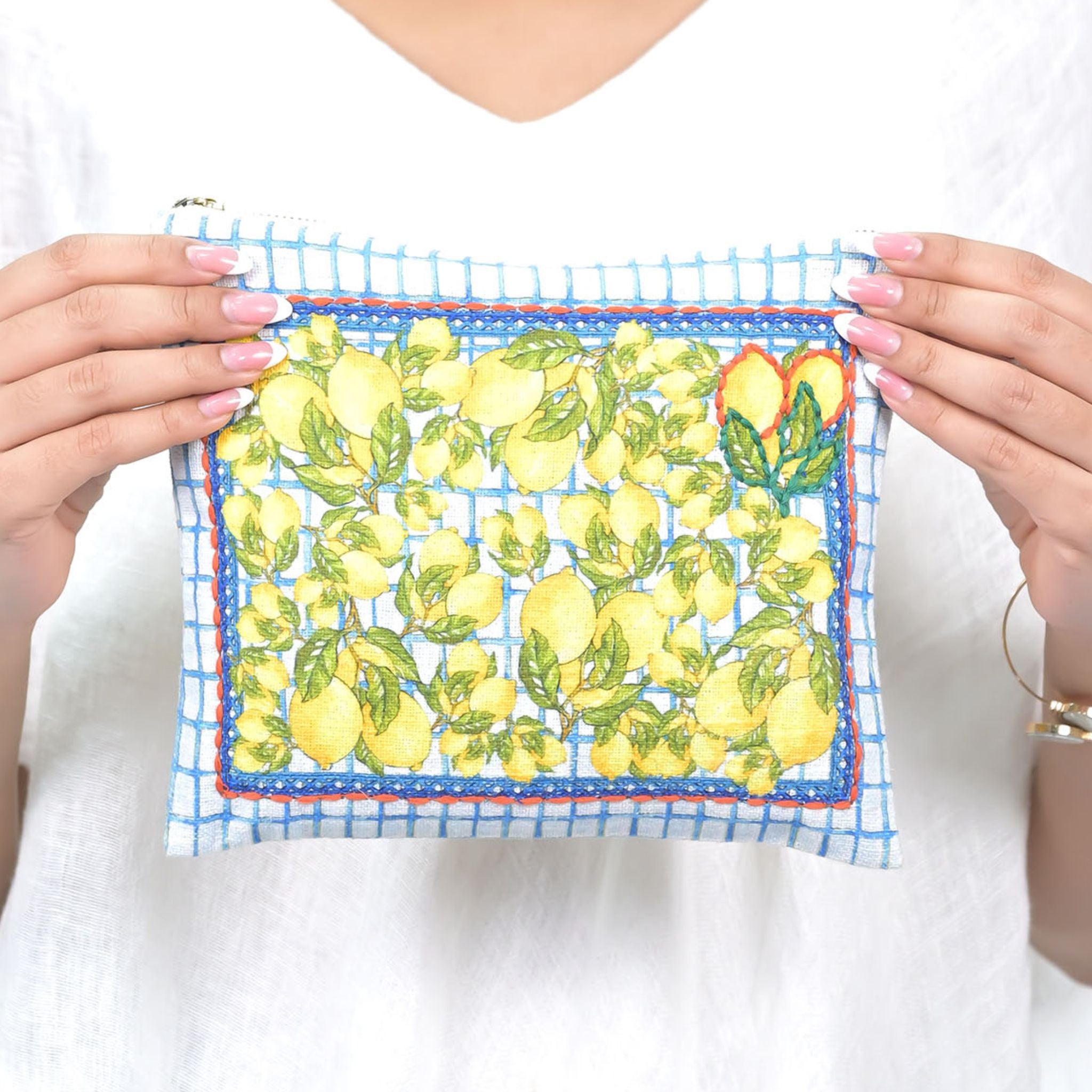 LEMONADE TRAVEL POUCH - LEMON