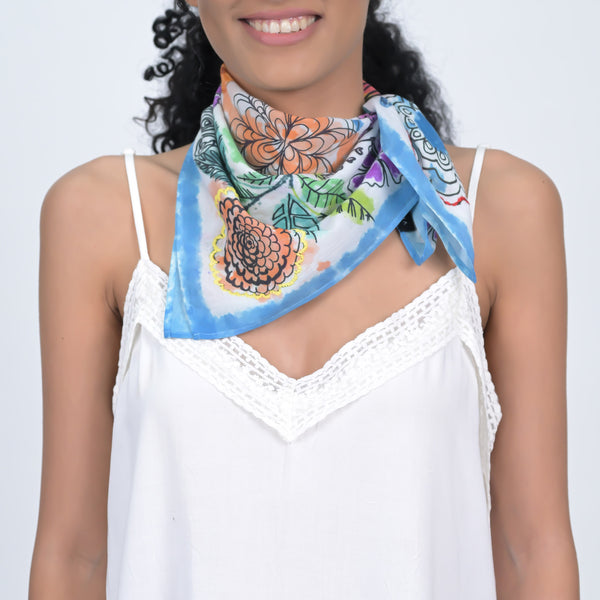 THE VALLEY OF FLOWERS BANDANA - SNOW